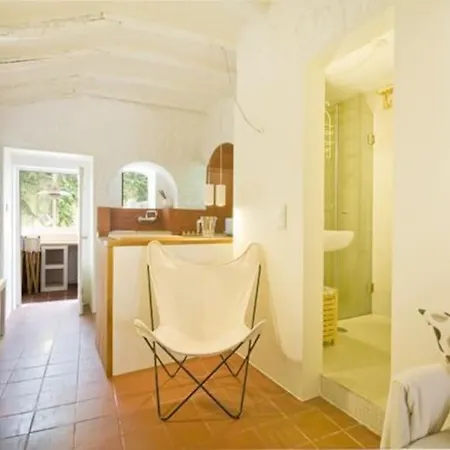 Cosy Santos, Calm Street, Embassies Area Appartement Lisboa