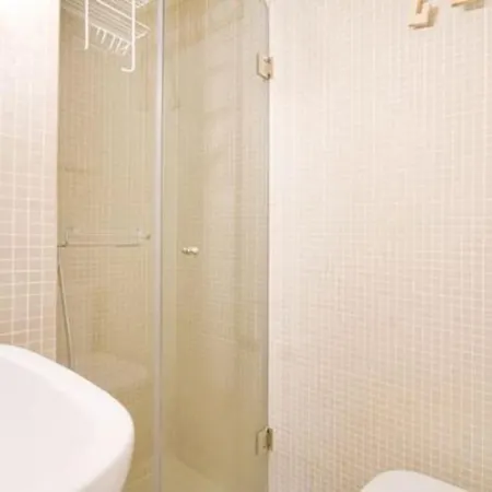 Cosy Santos, Calm Street, Embassies Area * Lissabon
