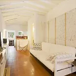 Apartman Cosy Santos, Calm Street, Embassies Area *
